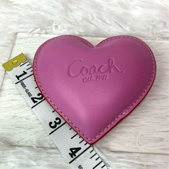 COACH Heart Paperweight - Picture 4 of 4